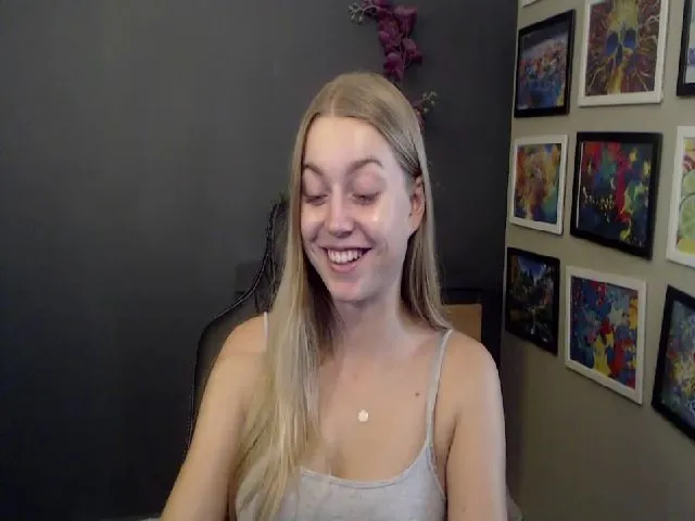 Live sex webcam photo for LUSTerica #254141800