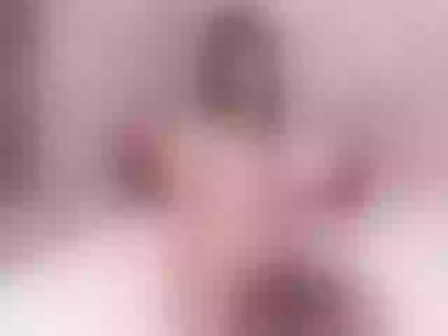 Live sex webcam photo for LolaCandy #241231020
