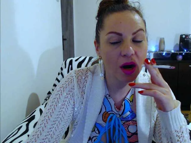 Live sex webcam photo for ellasolemn #241173124