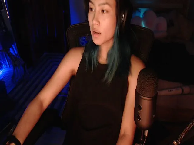 Live sex webcam photo for violishh #265299418
