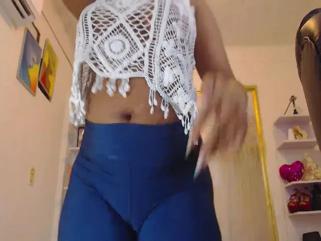 Live sex webcam photo for Keiramiles #262412394