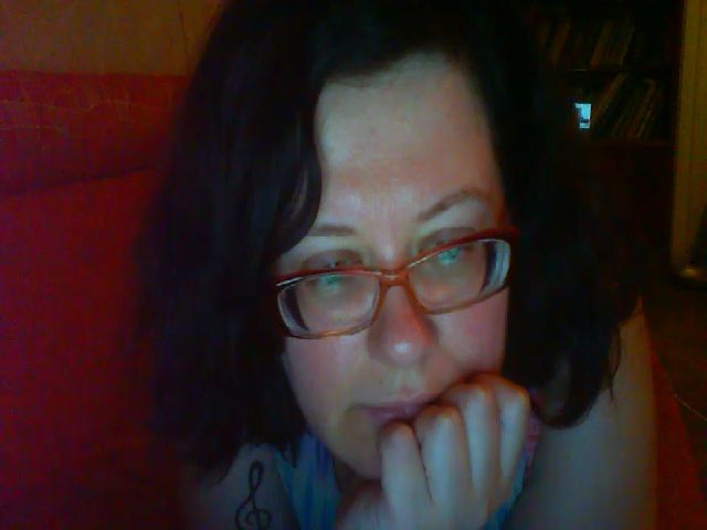 Live sex webcam photo for KittyMieuw #255760795