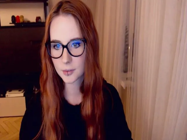 Live sex webcam photo for Klementina666 #257750024