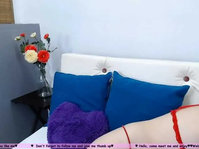 Live sex webcam photo for AliciaKennet #240964391