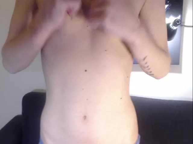 Live sex webcam photo for abigailbruin1 #240962417