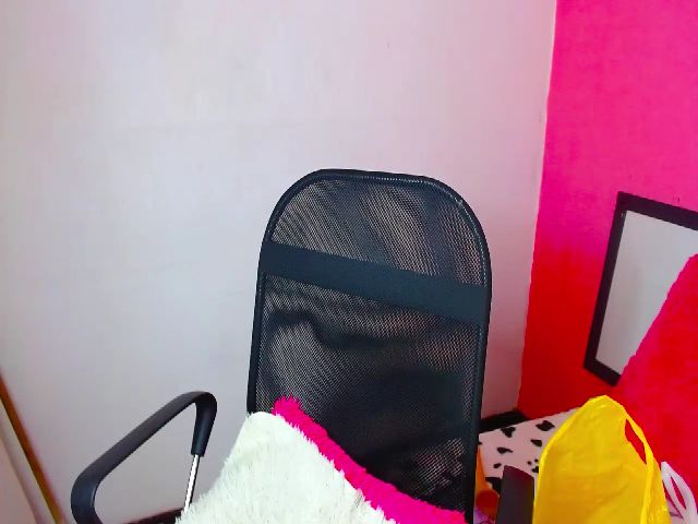 Live sex webcam photo for Juliia_sweet #254293337