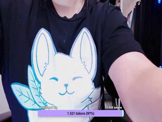 Live sex webcam photo for moonlitfox #262465362