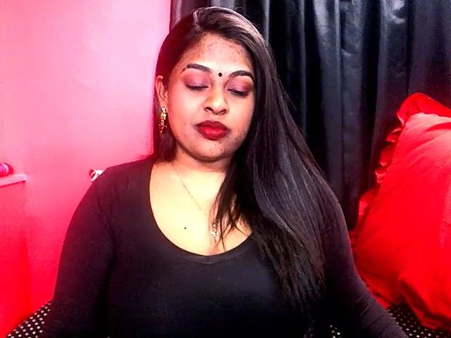 Live sex webcam photo for Indianstorm4u #260179234