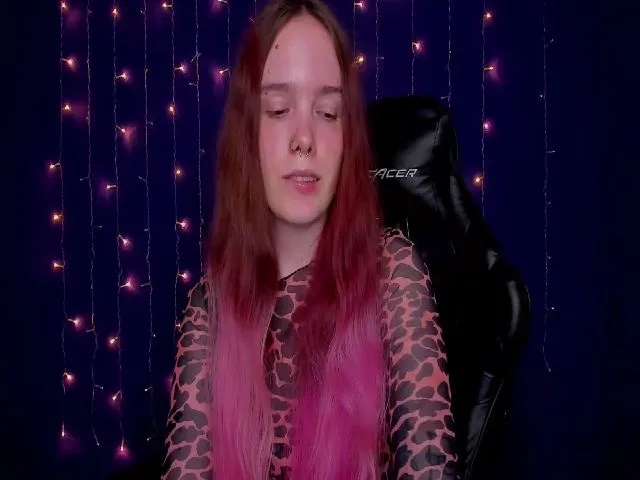Live sex webcam photo for JaneNichols #264708483