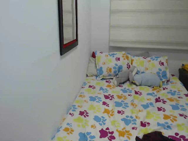 Live sex webcam photo for SharonMora #254696182