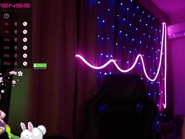 Live sex webcam photo for Annelitt #287948062