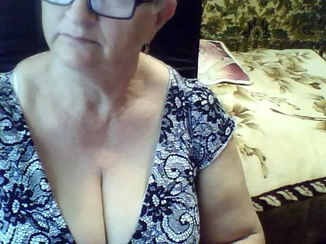 Live sex webcam photo for LolkaAlyss #287976460