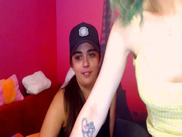 Live sex webcam photo for JordanFrank #262609302