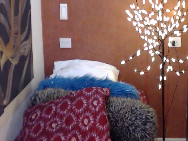 Live sex webcam photo for Forevermanu #254156415