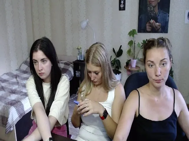 Live sex webcam photo for UrBlack_Kitty #260001259