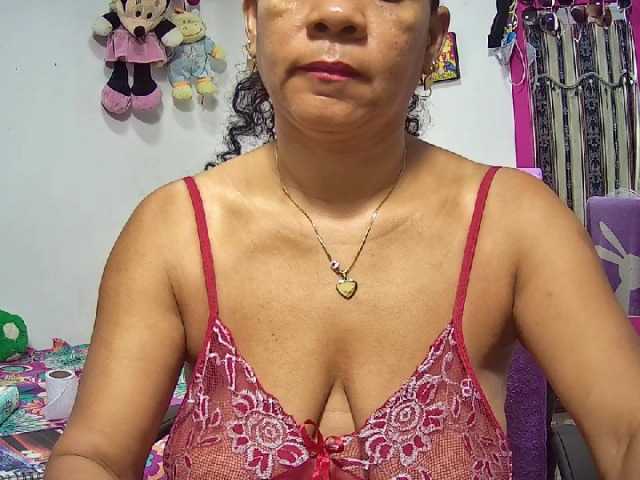 Live sex webcam photo for sarah-hot #245686184