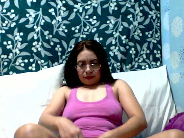 Live sex webcam photo for Scarletteb #241475723