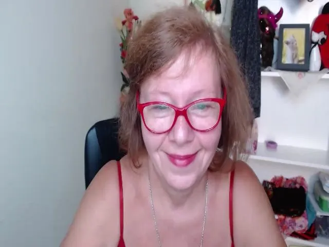 Live sex webcam photo for Adele_69 #264314331