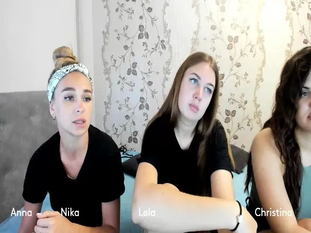 Live sex webcam photo for SweeetBerrry #263576464