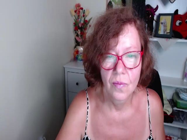 Live sex webcam photo for Adele_69 #253023501