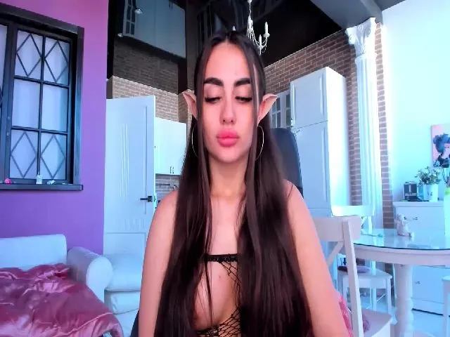 Live sex webcam photo for Lil_PrincessG #259095930