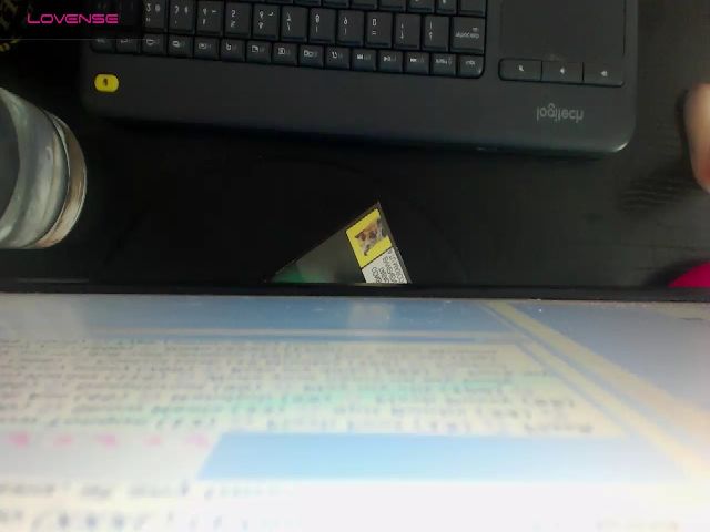 Live sex webcam photo for Shantal_19 #257890884