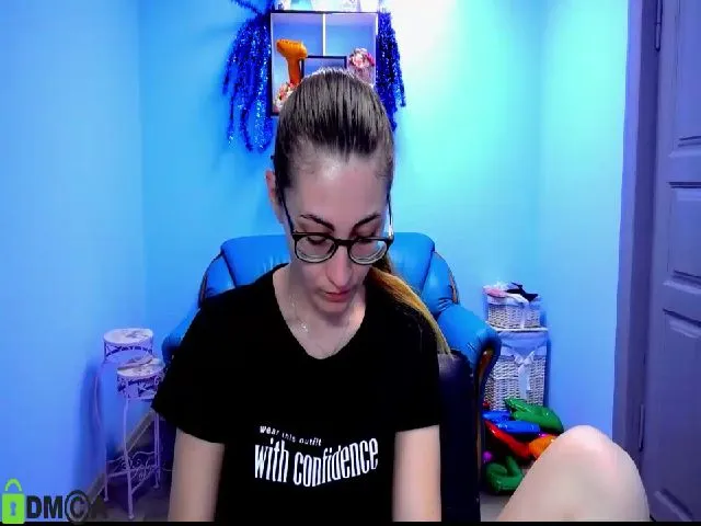 Live sex webcam photo for Tifany_Flin #252828210