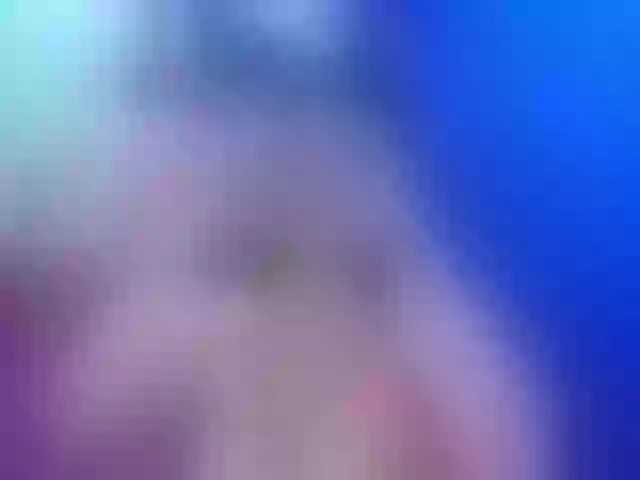 Live sex webcam photo for lucy-hot1 #256253430