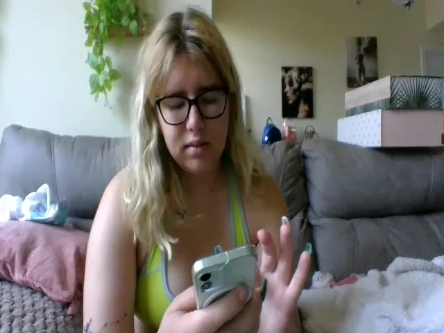 Live sex webcam photo for cozychristine #260011160