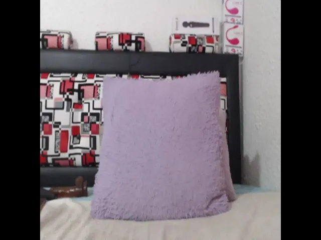 Live sex webcam photo for Latinnasty08 #259949453