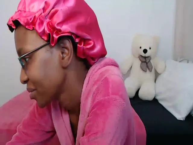 Live sex webcam photo for YasminStar #253009917
