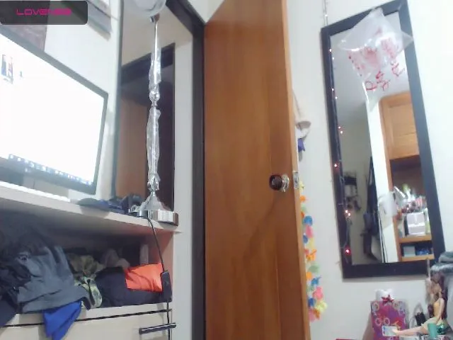 Live sex webcam photo for Meganhill_ #263242634