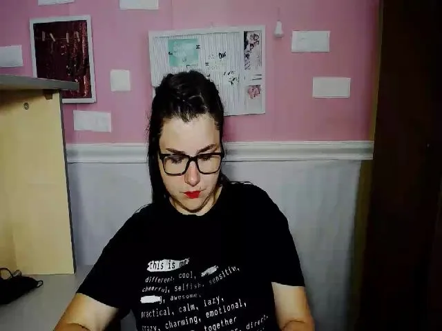 Live sex webcam photo for MonLais #256822229