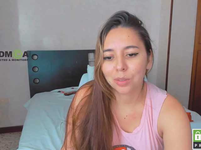 Live sex webcam photo for isabelasweet #241836190