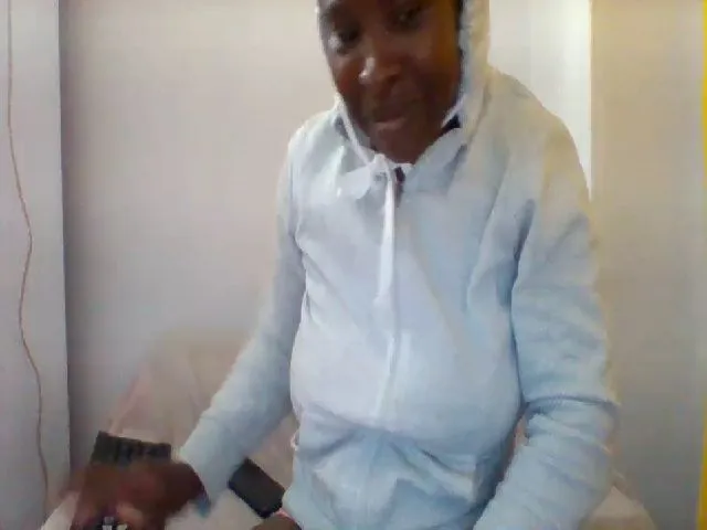 Live sex webcam photo for LaraDark #256124866