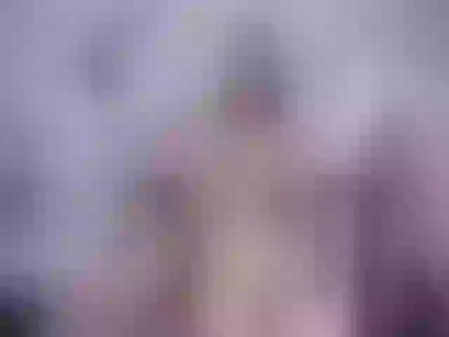 Live sex webcam photo for SexyAshley2x #254463461
