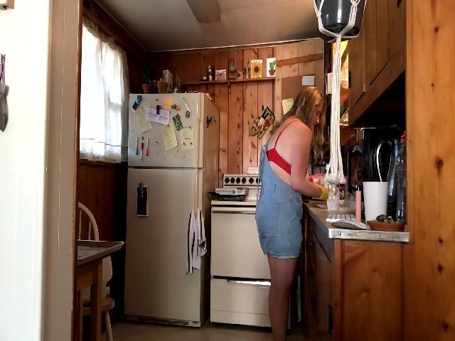 Live sex webcam photo for RadRosie #264482858