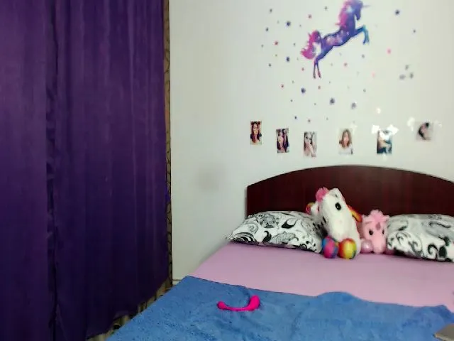 Live sex webcam photo for Diamond06 #254473339
