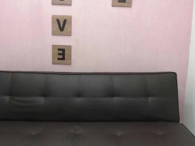 Live sex webcam photo for sarahwilliam #241146812