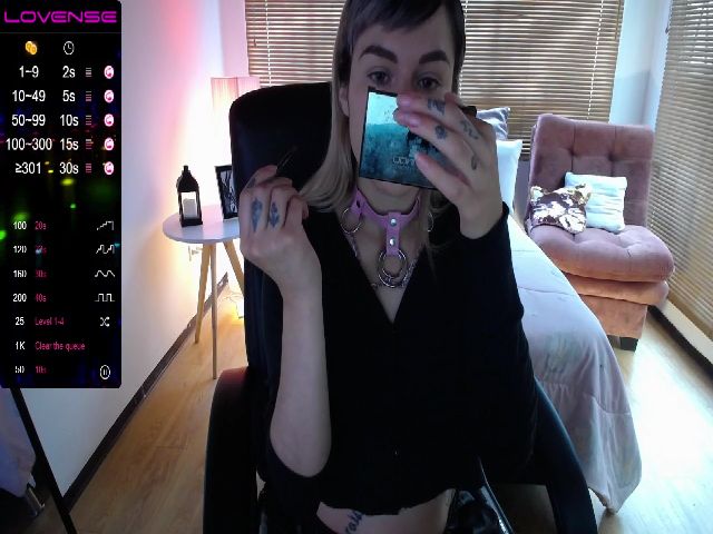 Live sex webcam photo for Kimjeniie #259964659