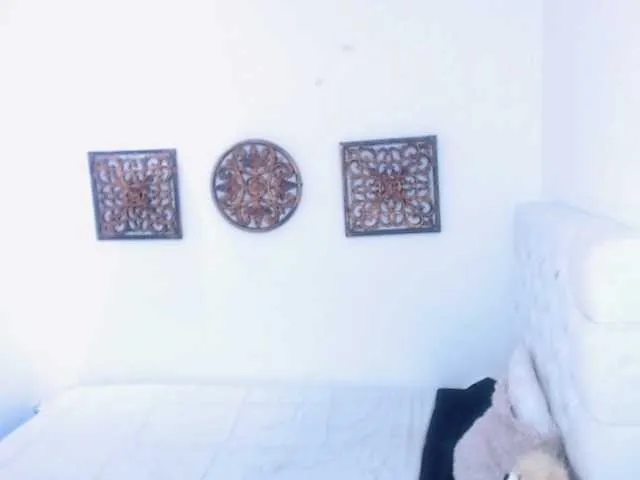 Live sex webcam photo for Diamond-Valer #241268015