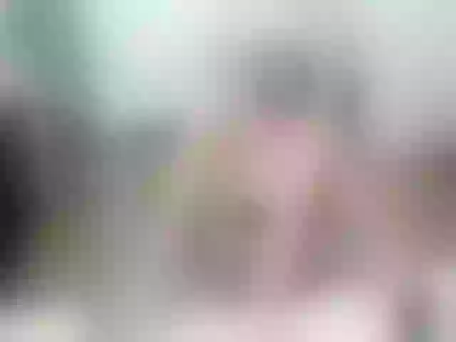 Live sex webcam photo for LorianeLinda #261200428