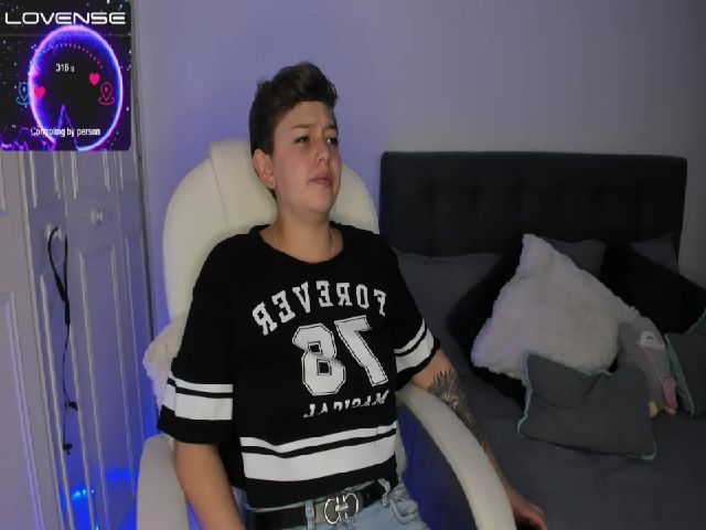 Live sex webcam photo for SalemJimenez #261793383