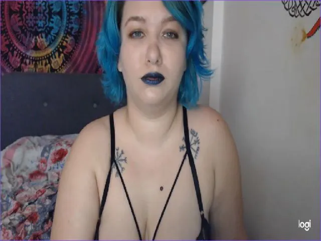 Live sex webcam photo for GoddessEmma #263621589
