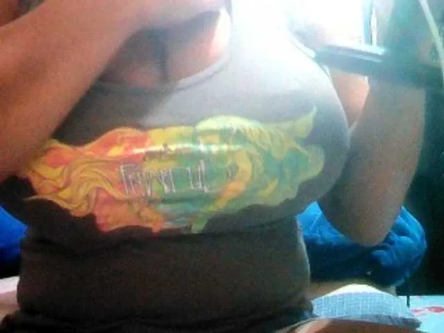 Live sex webcam photo for BarbieBigTits #259929027