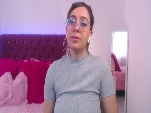 Live sex webcam photo for SamPuckett #264387319