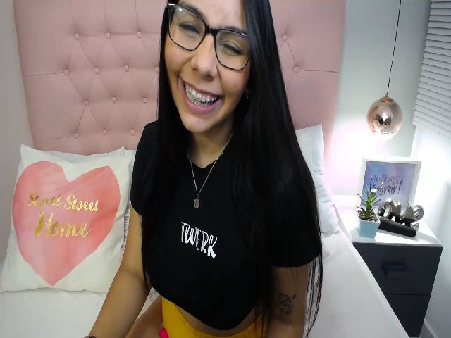 Live sex webcam photo for ema_zz #263476142