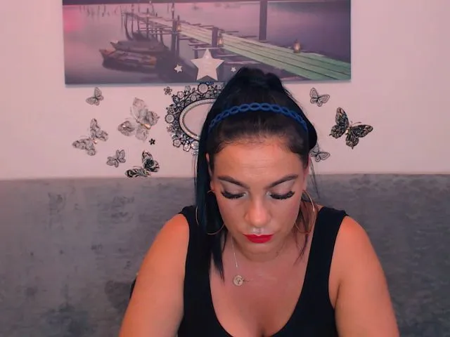 Live sex webcam photo for MissEva0 #253114733