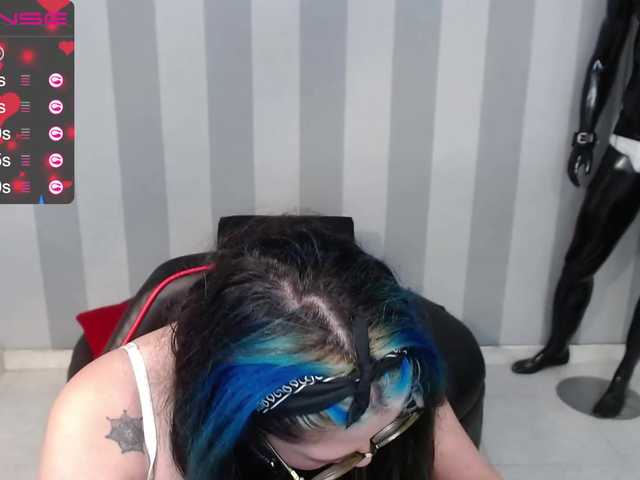 Live sex webcam photo for chloe-rosse #241434320