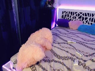 Live sex webcam photo for LindaRichXX #252004762